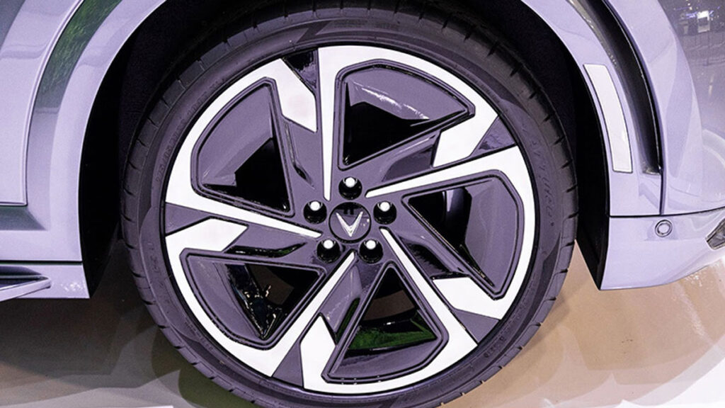 Geely Hà Đông | Showroom chính hãng 