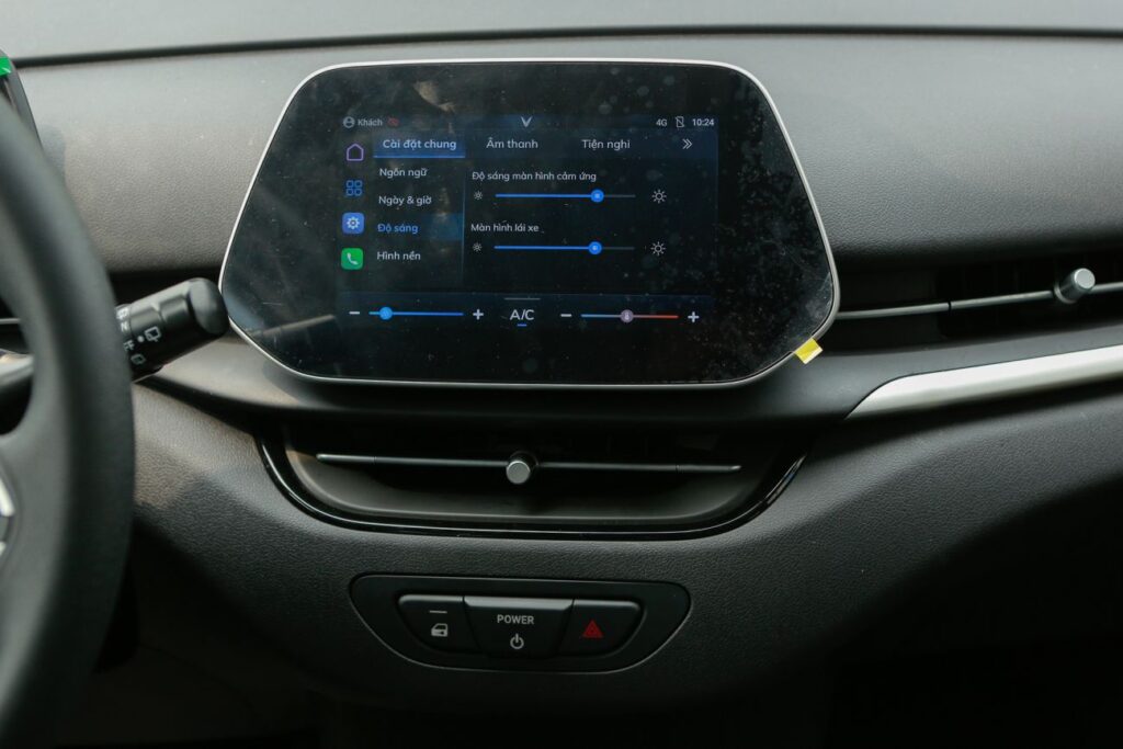 Geely Hà Đông | Showroom chính hãng 