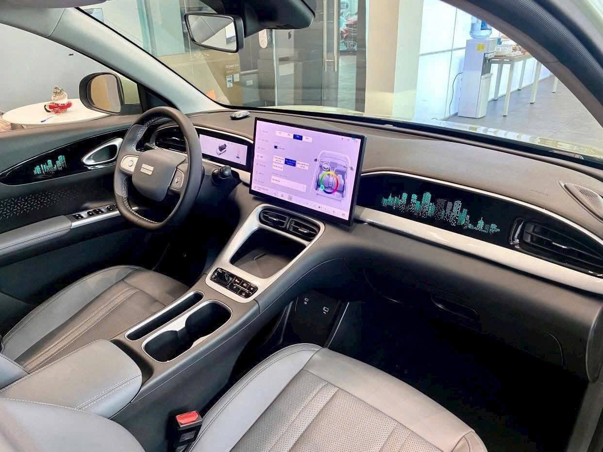 nội thất geely ex2